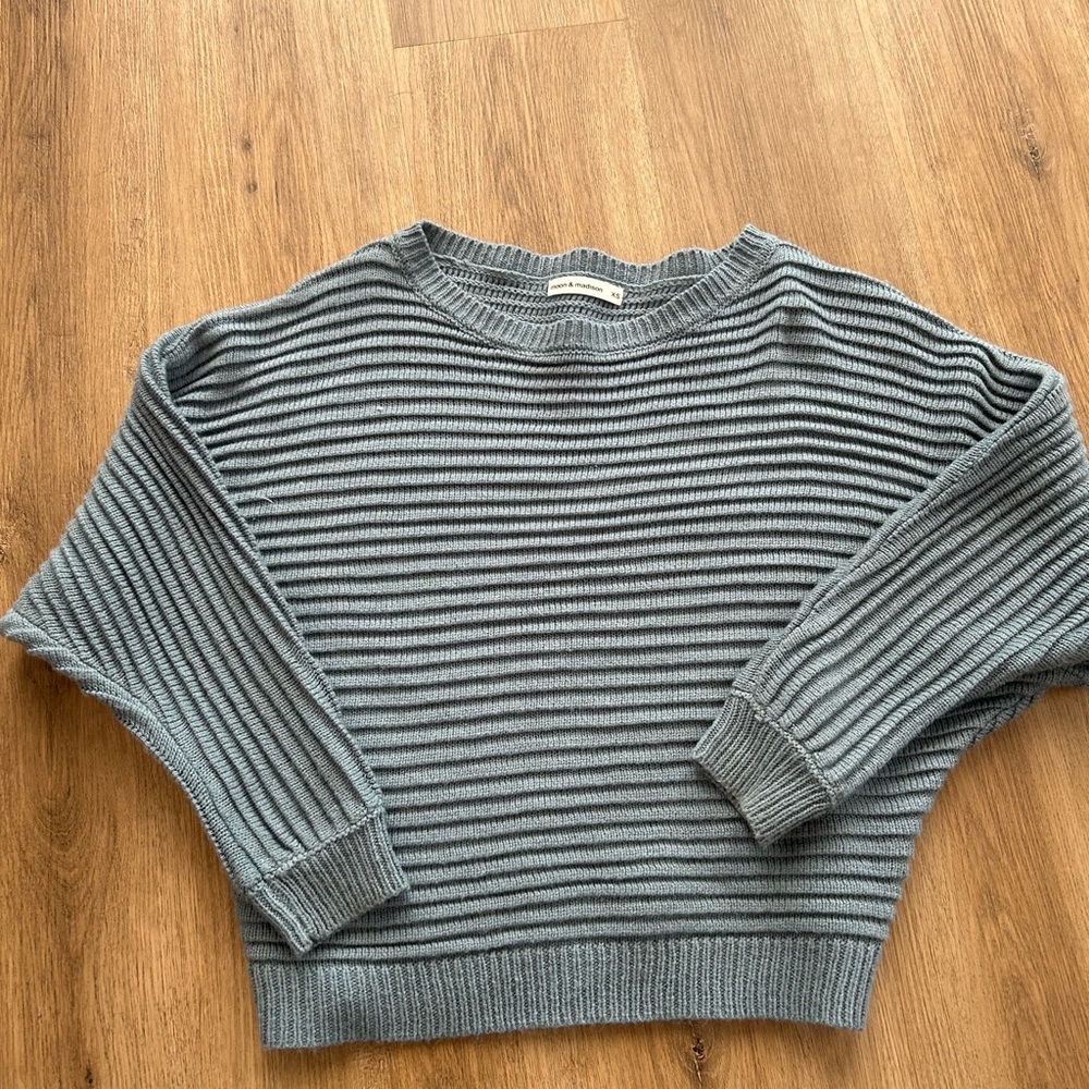 Cyan sweater